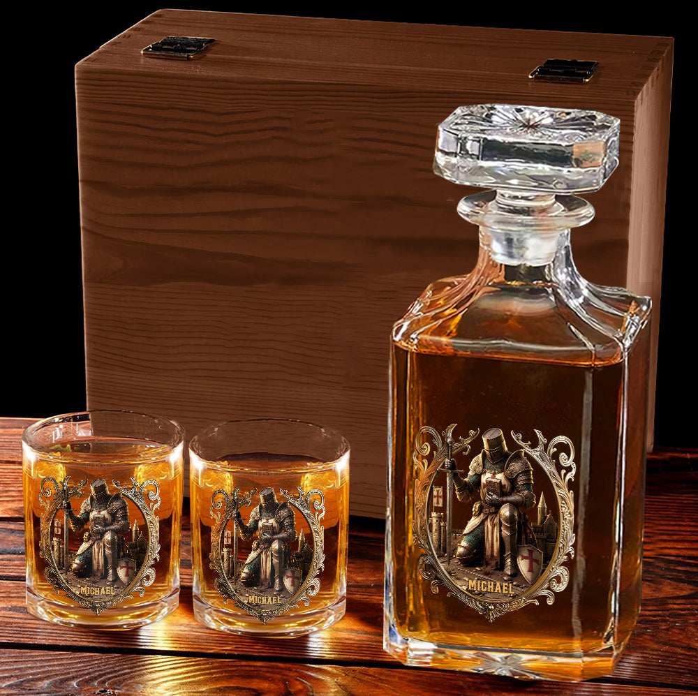 Kneeling Crusader Knight With Sword & Bible - Personalized Christian Whiskey Glass